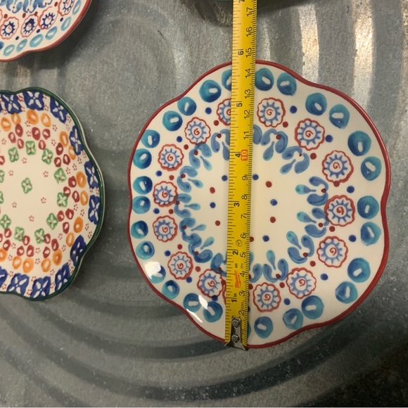 Set of 4 small plates with beautiful markings - Picture 7 of 8